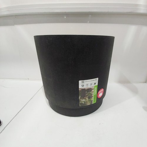 TIERRAVERDE INDOOR/OUDOOR ALTO RECYCLED SELF-WATERING PLANTER - 15" - BLACK (ITEM: MT5100768CM) image 3