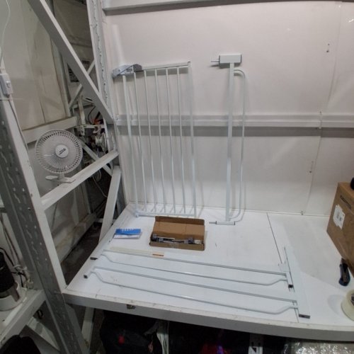 REGALO EASY STEP WALK-THRU METAL SAFETY GATE - 36" X 29" TO 36.5" - WHITE (MODEL: 1166H) image 2