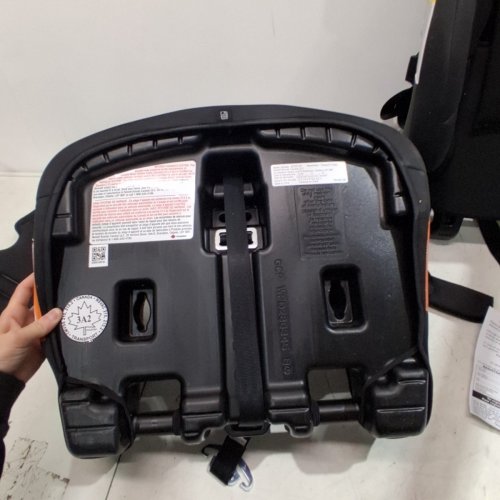GRACO TRANZITIONS 3-IN-1 HARNESS/HIGHBACK/BACKLESS BOOSTER CAR SEAT - 100LBS MAX/CAP - PROOF/BLACK (MODEL: 2035724) image 5