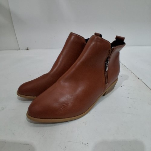 WOMEN'S faux leather ANKLE BOOTS - 8.5 - BROWN image 2