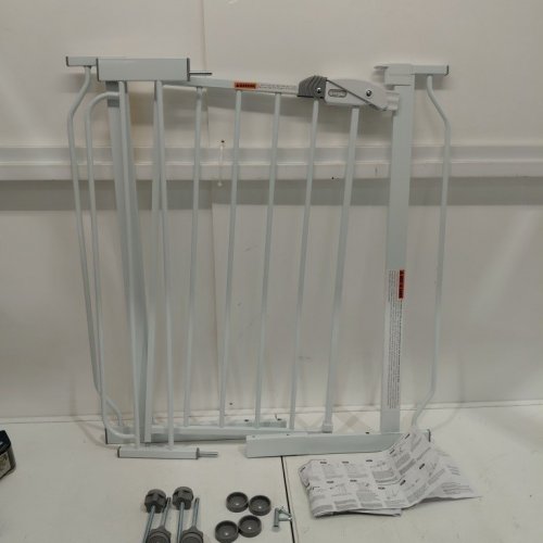 REGALO EASY STEP SAFETY GATE - 29"- 38.5" X 30" - WHITE (MODEL: 1160-DS) image 2