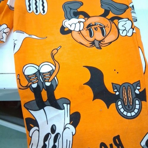 2PC KID'S HALLOWEEN CHARACTER PAJAMA SET - SMALL (6) - ORANGE/BLACK/WHITE image 3