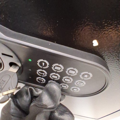 VEVOR STEEL SAFE WITH DIGITAL KEYPAD, KEYS AND FIREPROOF BAG - 15.75"X11.81"X13.78" - BLACK - (MODEL: SS-35) image 6
