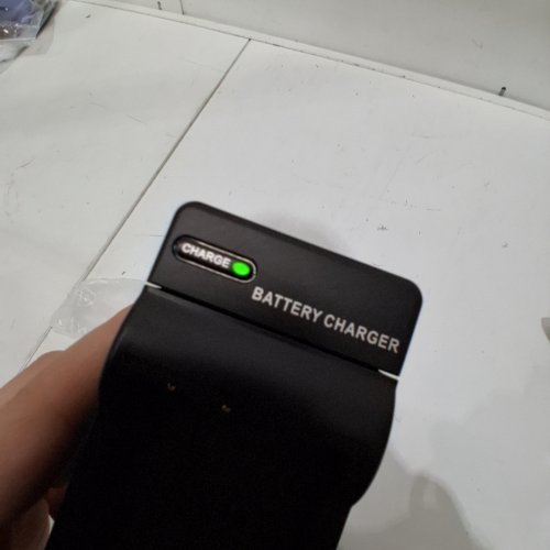 UPSTART PLUG IN BATTERY CHARGER - BLACK image 2
