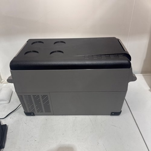 VEVOR PORTABLE REFRIGERATOR FOR VEHICLE, CAR, TRUCK, RV, BOAT, MINI FRIDGE FREEZER FOR TRAVEL - 12/24V DC & 110-240V AC - 37QT - GREY - (MODEL:CF35) image 3