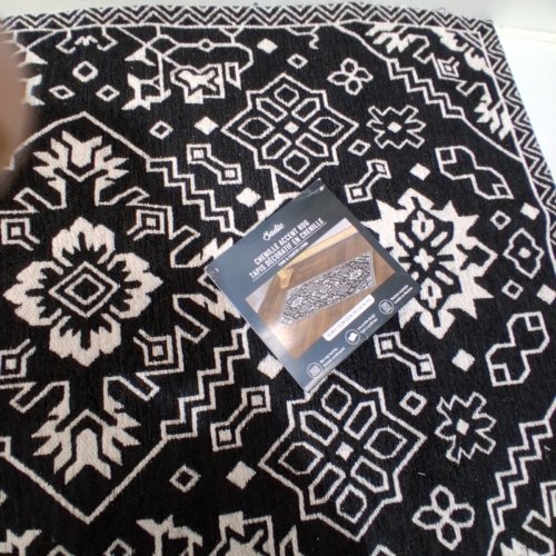 SADIE ACCENT NON-SLIP MAT -45" X 30" - BLACK/CREAM (MODEL:1992776) image 3