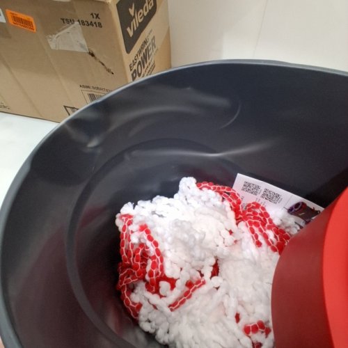 VILEDA EASYWRING BUCKET AND MOP HEAD - BLACK/RED image 3