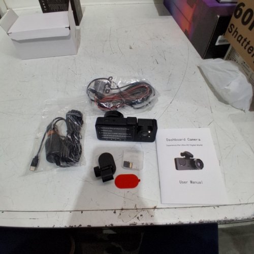 THREE CHANNELS 4 K UHD DASH CAMERA WITH 32GB SD CARD - 2" HD DISPLAY - 5 V 1.5 AMP - BLACK (MODEL: Y15) image 3