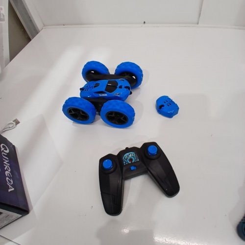 QUNREDA REMOTE CONTROL DOUBLE SIDED STUNT CAR - BLUE image 3