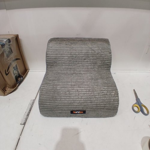 FEANDREA WATERPROOF 2-STEP PET STAIRS WITH ANTI-SLIP DESIGN - DOVE GREY - (MODEL: UPPS002G01) image 2