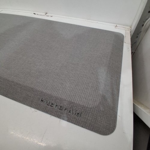 KITCHENAID GOURMET SERIES KITCHEN COMFORT CUSHIONED MAT - 20" X 39" - MILSHAKE TAN / BLACK (MODEL: 2796321) image 3