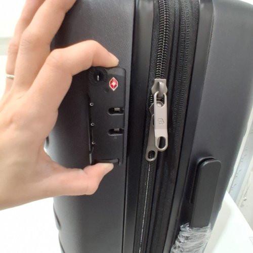 NINETYGO CARRY ON LUGGAGE WITH USB CHARGING PORT 20" - BLACK image 4