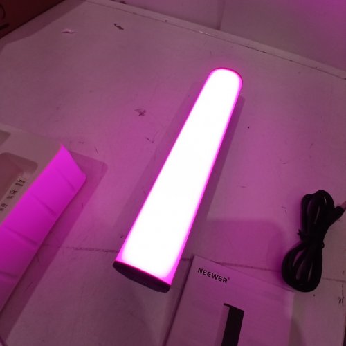 NEEWER RGB STICK LIGHT WAND WITH APP CONTROL, MAGNETIC HANDHELD DIMMABLE LIGHT - 2500K TO 8500K FULL COLOR , 2250MAH BATTERY - BLACK (MODEL: TL21C) image 2