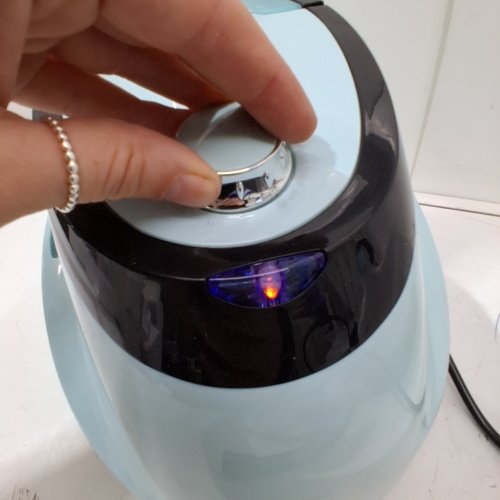 ANNMIIR UPRIGHT STEAMER FOR ALL FABRIC CLOTHES 2000W TURBO BOILER, 1H CONTINUOUS STEAM - 1.6L - BLUE (MODEL: LT-6828-3) image 2