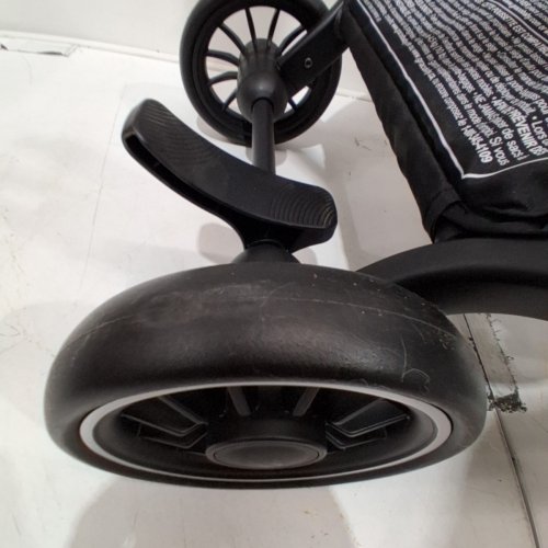 GRACO GOMAX COMPACT STROLLER FRAME - COMPATIBLE WITH ANY GRACO INFANT CAR SEAT - BLACK (MODEL: 2216004) image 5