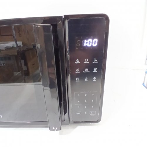 CHEFMAN COUNTERTOP MICROWAVE OVEN - 0.7 CU. FT - BLACK (MODEL: RJ55-7-V2-CA) image 2