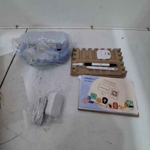 CRICUT JOY 2 CUTTING MACHINE STARTER BUNDLE - 4.5" CUTTING WIDTH; 3.8" X 9.1" X 5.4" - LIGHT BLUE (MODEL: JOY 2) image 4