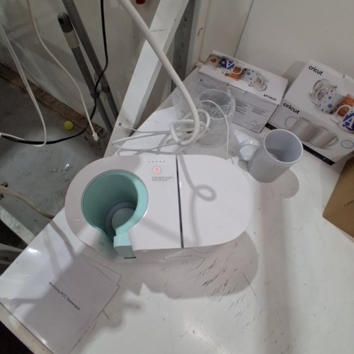 CRICUT MUG PRESS WITH 4 CERAMIC MUGS - MUG SUBLIMATION HEAT PRESS FOR DIY CRAFTING - WHITE/GREEN (MODEL: CMP01100) image 2