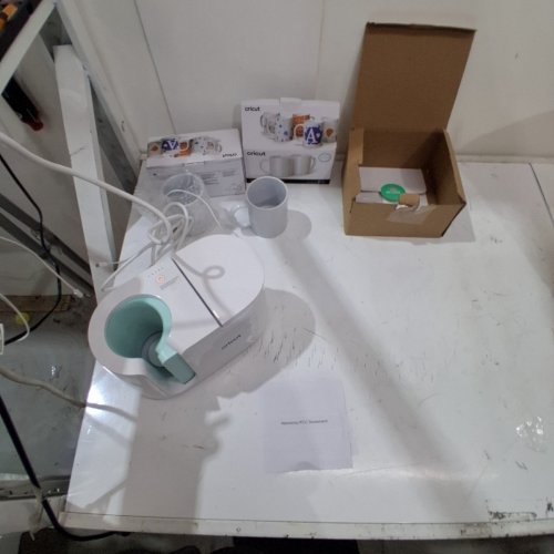 CRICUT MUG PRESS WITH 4 CERAMIC MUGS - MUG SUBLIMATION HEAT PRESS FOR DIY CRAFTING - WHITE/GREEN (MODEL: CMP01100) image 3