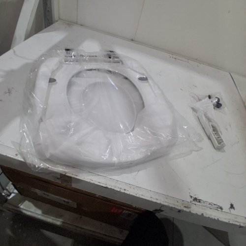 1M FAMILY TOILET SEAT WITH BUILT IN TODDLER SEAT - SLOW CLOSE - (ROUND WITH TODDLER SEAT BUILT IN) image 3