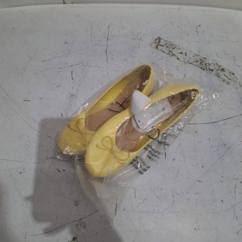WOMEN'S TIME AND TRU BALLERINA FLATS - SIZE 6 - YELLOW (STYLE : 22CASANDRAM26) image 2