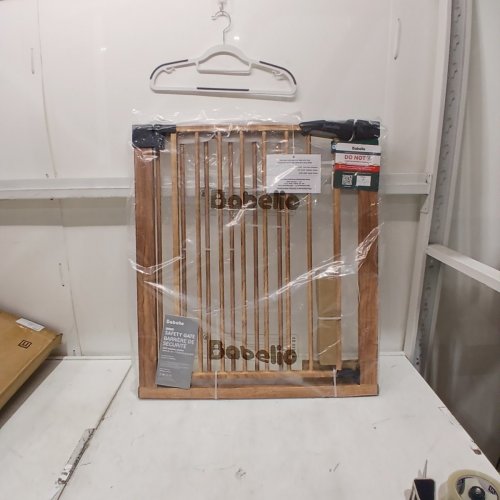 BABELIO BABY GATE - 26" - 40" X 30" - BROWN WOOD PATTERN (MODEL: CB-M-101) image 2