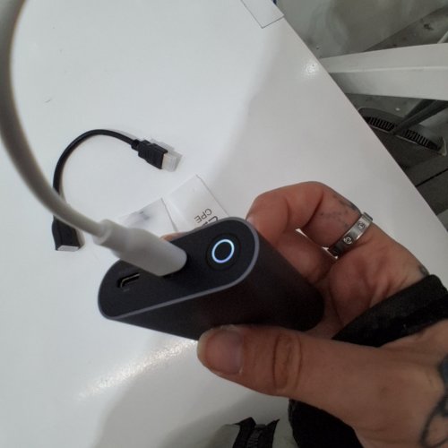 RAYNEO HDMI TO GLASSES AND CHARGING ADAPTER - AIR SERIES 2/3- BLACK image 2