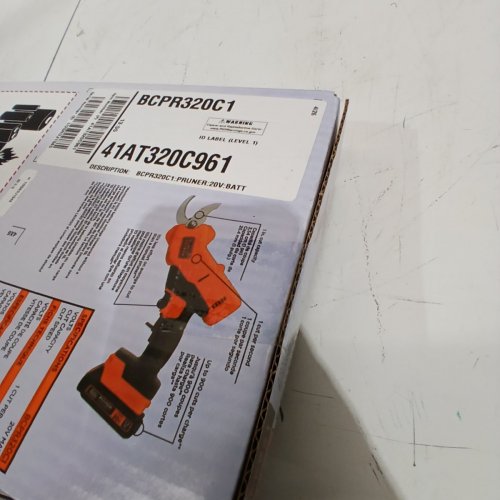BLACK+DECKER 20V MAX CORDLESS PRUNER KIT - ORANGE/BLACK (MODEL: BCPR320) image 3