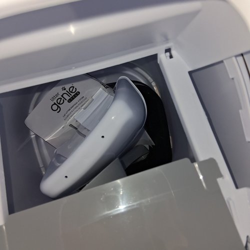 LITTER GENIE PAIL STYLE CAT LITTER WASTE DISPOSAL SYSTEM - WHITE/GREY (MODEL: 00666594210890) image 4
