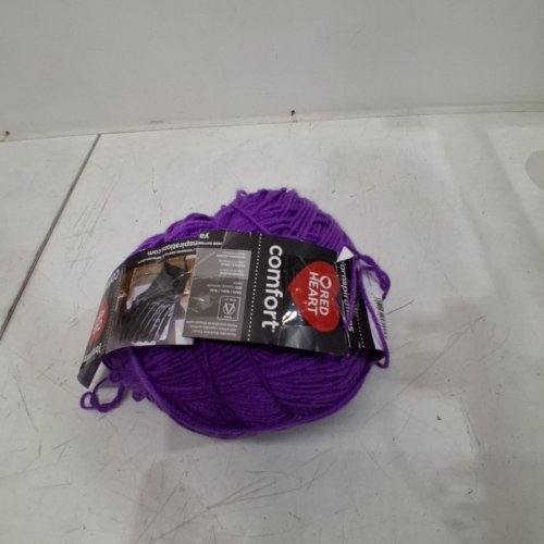 RED HEART COMFORT YARN - 867YARDS - SOLID PURPLE image 3