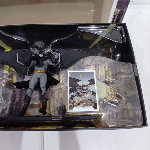MCFARLANE TOYS GOLD LABEL DC MULTIVERSE BATMAN REBIRTH WITH BAT-GLIDER - THE THIRTEENTH HOUR - 7" ACTION FIGURE image 5