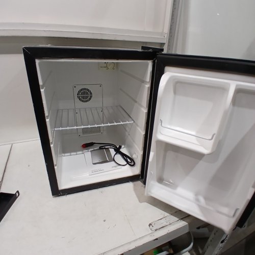 KOOLATRON SUPER-KOOL THERMOELECTRIC FRIDGE - 50L/1.76 CU FT - STAINLESS STEEL/BLACK (MODEL:KCR-45B) image 5