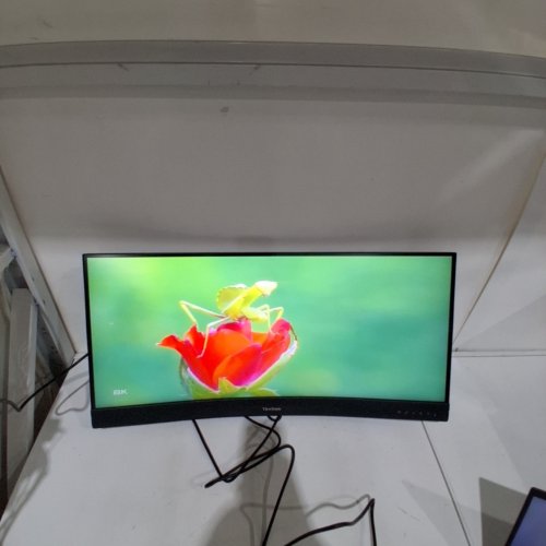 VIEWSONIC 34" ULTRAWIDE QHD 1440P CURVED VIDEO CONFERENCING DOCKING MONITOR - MATTE BLACK - (MODEL: VG3457CV) image 6