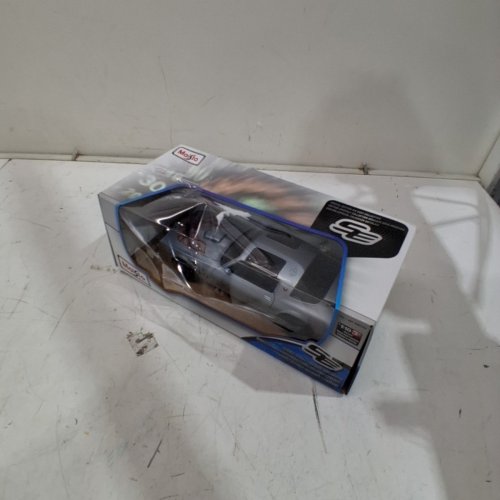 MAISTO *SPECIAL EDITION* PONTIAC FIREBIRD TRANS AM COLLECTIBLE MODEL DIE CAST CAR - 1:18 SCALE - GREY (MODEL: 9897765) image 3