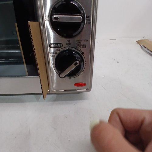 HAMILTON BEACH 4-SLICE TOASTER OVEN - STAINLESS STEEL - (MODEL: 31401C) image 2