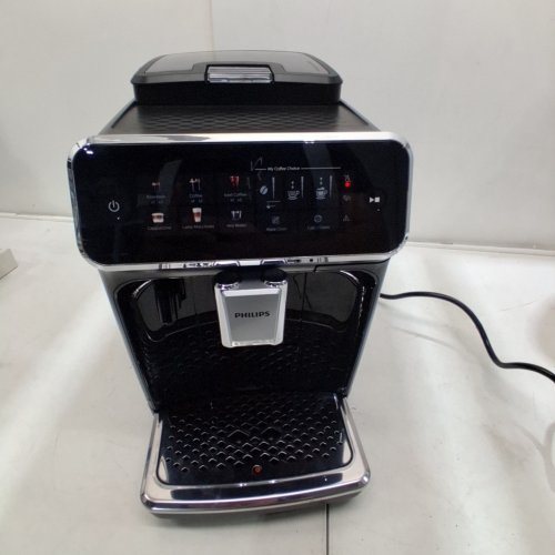 PHILIPS 3300 SERIES FULLY AUTOMATIC ESPRESSO MACHINE WITH LATTEGO MILK SYSTEM AND INTEGRATED GRINDER - GLOSSY BLACK (MODEL:EP3341/50) image 2