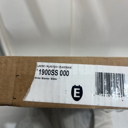 BEMIS ENLONGATED PLASTIC TOILET SEAT - 17" - WHITE (MODEL: 1900SS 000) image 2
