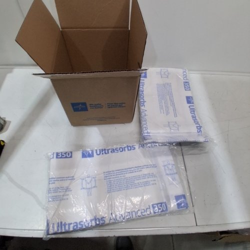 10PK MEDLINE ULTRASORBS ADVANCED PREMIUM UNDERPADS FOR BEDS - 30" X 36"/ 300LBS MAX image 2