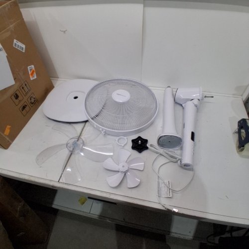 AMAZON BASICS SPEED ADJUSTABLE OSCILLATING STANDING FAN WITH DUAL BLADES - 16" - 42" - 51" - WHITE - (MODEL: FS40-16FR) image 3