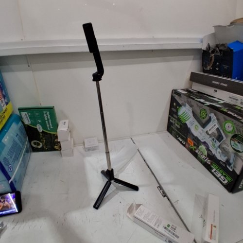 ANXRE SELFIE STICK TRIPOD WITH REMOTE COMPATIBLE WITH IPHONE OR SAMSUNG - 50" - BLACK (MODEL: ANXST01) image 2