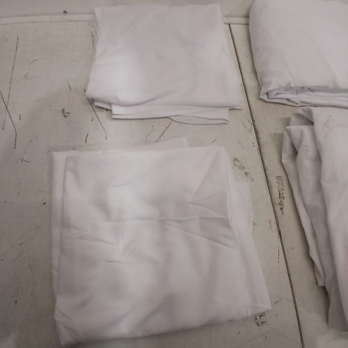 4PC UNBRANDED HOTEL QUALITY PILLOW CASE AND FLAT SHEET BEDDING SET - INCLUDES 2 PILLOW CASES AND 2 FLAT SHEETS - KING - WHITE image 4