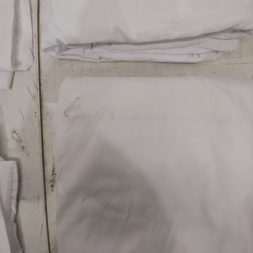 4PC UNBRANDED HOTEL QUALITY PILLOW CASE AND FLAT SHEET BEDDING SET - INCLUDES 2 PILLOW CASES AND 2 FLAT SHEETS - KING - WHITE image 5