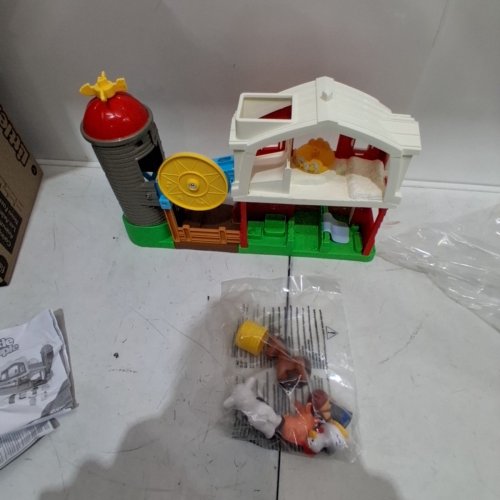 FISHER-PRICE LITTLE PEOPLE TODDLER TOY CARING FUN ANIMAL FARM PLAYSET - AGES 1+ - MULTICOLOR (MODEL: JNB87-9564) image 2