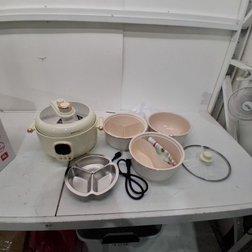 INTEXCA MULTIFUNCTIONAL ELECTRIC PRESSURE COOKER WITH LED DISPLAY - 4L/1000W - BEIGE/ROSE GOLD (MODEL: HP-40H9) image 4
