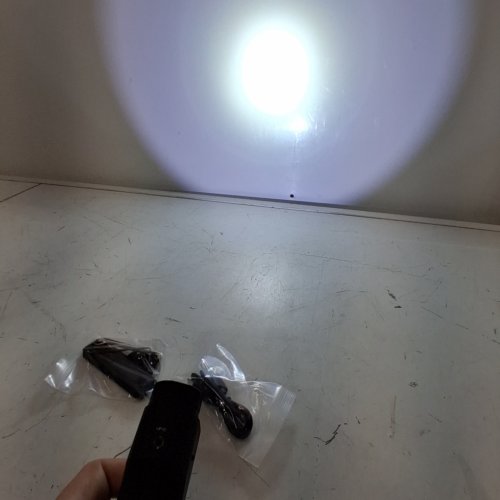 XYH-WIN TACTICAL FLASHLIGHT AND BLUE LASER COMPATIBLE WITH M-LOK AND PICATINNY RAIL - 1000LM - BLACK image 3