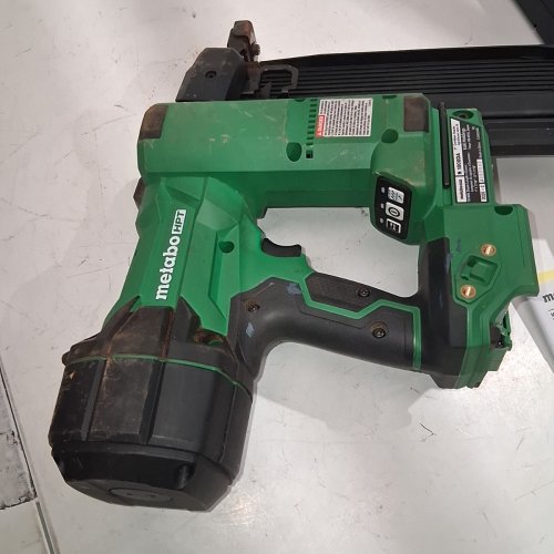 METABO HPT 18V MULTIVOLT™ CORDLESS STAPLER KIT | 1-1/2" 18-GA NARROW CROWN (MODEL : N1804DA) image 6