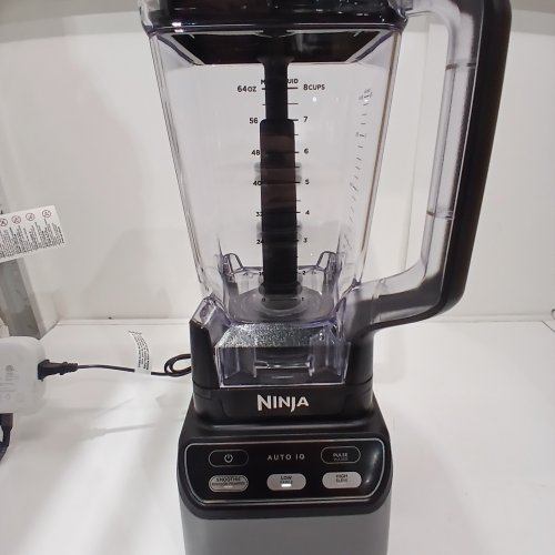 NINJA PROFESSIONAL BLENDER 2.0 - 72OZ - 1400W - BLACK/SILVER - (MODEL:CCO750BSL) image 2