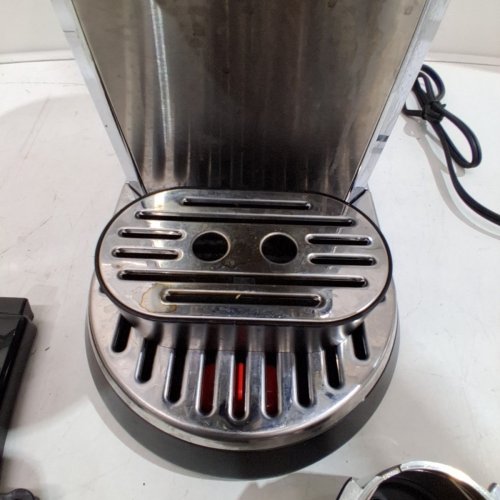 DE'LONGHI DEDICA MAESTRO PLUS ESPRESSO MACHINE WITH AUTOMATIC STEAM WAND - STAINLESS STEEL - (MODEL:EC900M) image 4