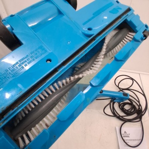 BISSELL FEATHERWEIGHT TURBO 2-IN1 STICK & HANDHELD VACUUM - BLUE (MODEL: 2610B) image 5