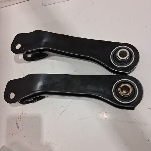 2PK TRQ REAR LOWER FORWARD CONTROL ARM COMPATIBLE 2015-2017 CHRYSLER 200 2014-2023/JEEP CHEROKEE2014-2023 - BLACK (MODEL: PSA37581) image 3